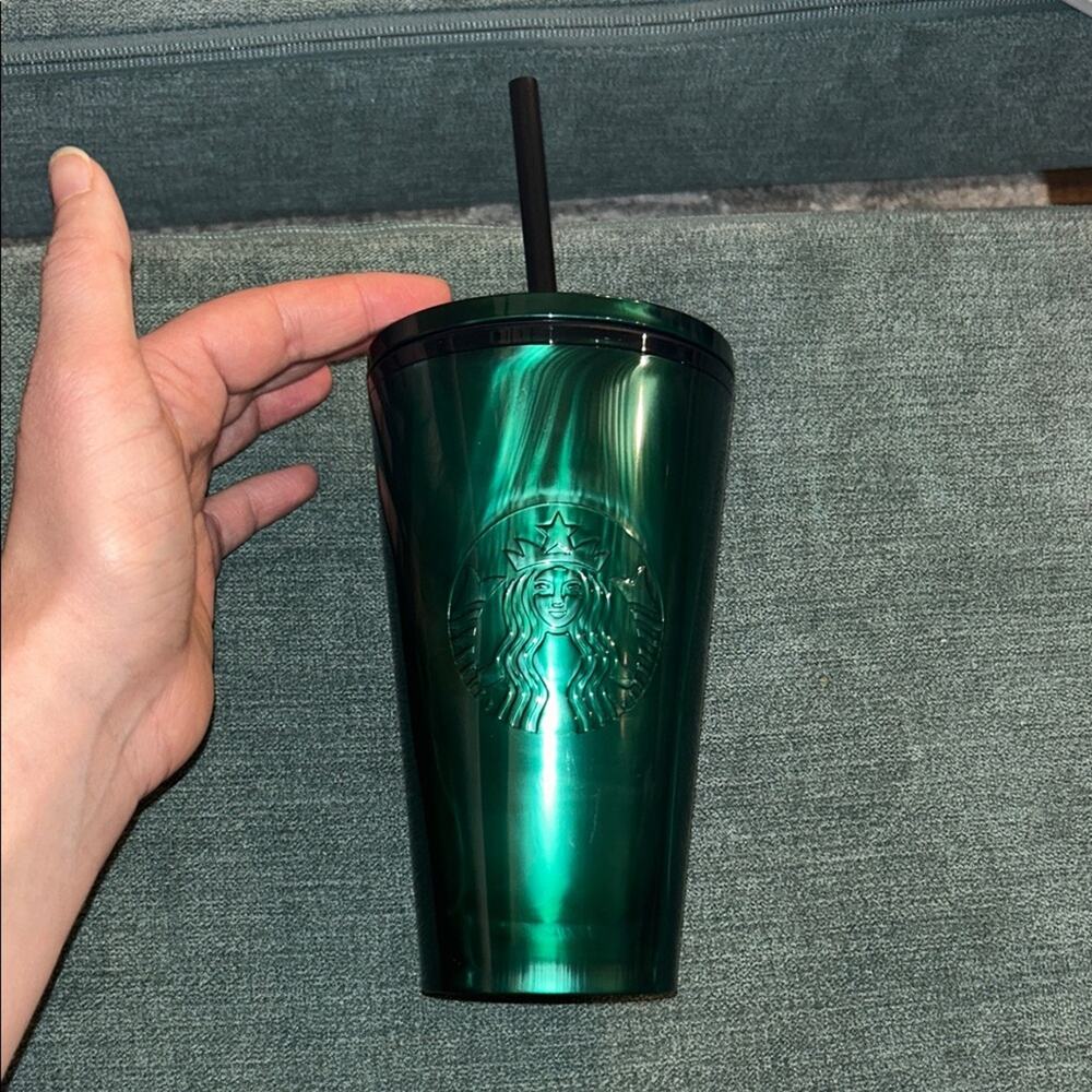 New Starbucks Emerald Green Tumbler with Black Straw